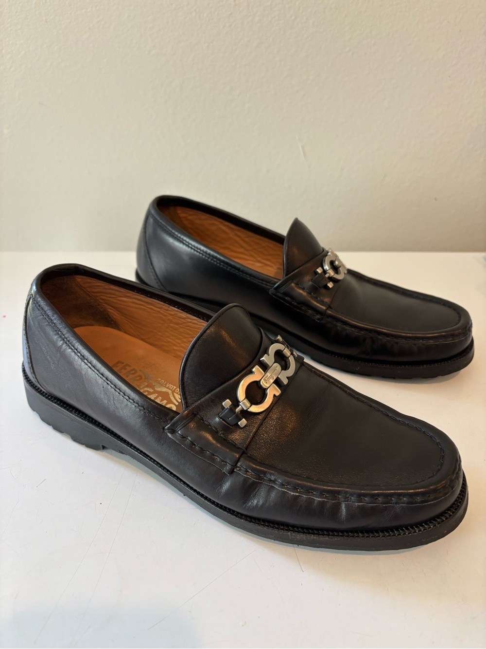 Ferragamo Loafer with Gancini Bit Black Leather size 8 D